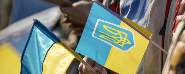 Визит президента Украины Владимира Зеленского в Латвию. Владимир Зеленский и Эгилс Левитс возложили цветы к памятнику Свободы в Риге - Sputnik Латвия
