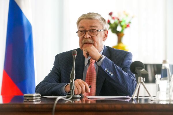 Пресс-конференция посла РФ: зачем из героев делают беженцев - Sputnik Латвия