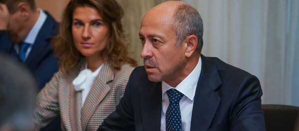 Петербургскую делегацию во главе с вице-губернатором Санкт-Петербурга Владимиром Княгининым в Ратуше принял председатель Рижской думы Олег Буров Петербургскую делегацию во главе с вице-губернатором Санкт-Петербурга Владимиром Княгининым в Ратуше принял председатель Рижской думы Олег Буров - Sputnik Latvija