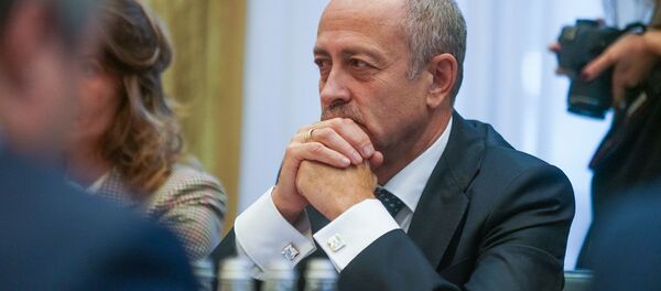 Председатель Рижской думы Олег Буров Председатель Рижской думы Олег Буров - Sputnik Latvija