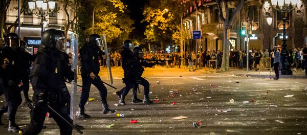 Акции протеста в Барселоне Акции протеста в Барселоне - Sputnik Latvija