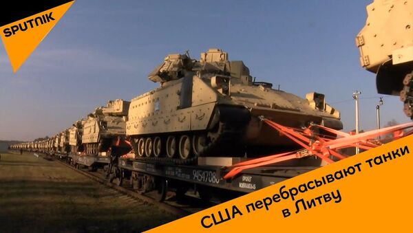 США перебрасывают танки в Литву - Sputnik Латвия