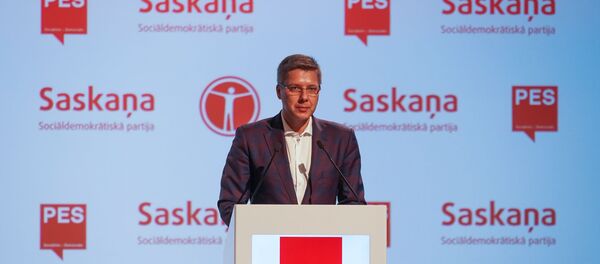 Нил Ушаков на конгрессе партии Согласие - Sputnik Латвия