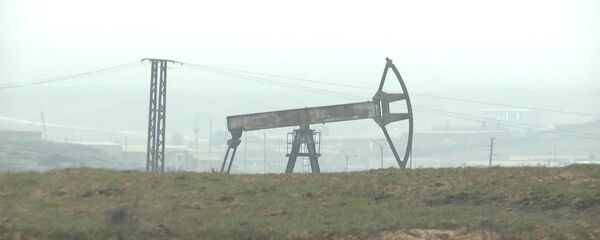 Бандитизм на государственном уровне. Как США воруют у Сирии нефть Бандитизм на государственном уровне. Как США воруют у Сирии нефть - Sputnik Latvija