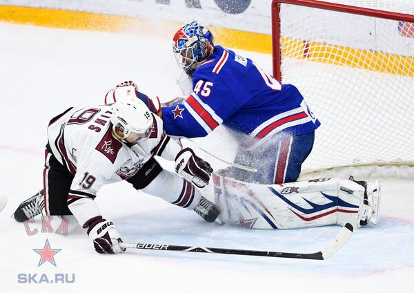 Рижане в Питере отыгрались с 0:2, но не забили буллит в овертайме и уступили - Sputnik Латвия