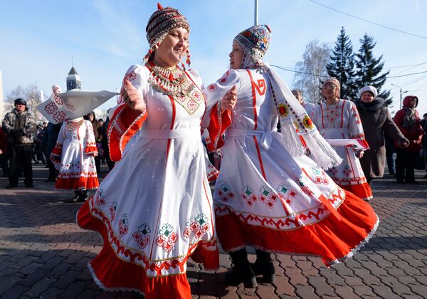 Празднование Дня народного единства в Красноярске - Sputnik Латвия