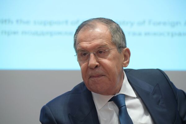 Шаповалов: Брюссель игнорирует вопиющие нарушения свободы слова в Балтии - Sputnik Латвия