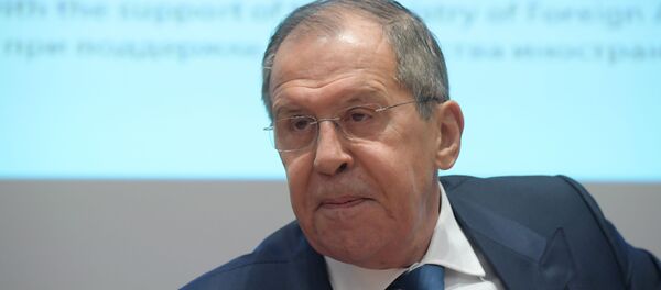 Лавров назвал причины дискриминации российских СМИ за рубежом Лавров назвал причины дискриминации российских СМИ за рубежом - Sputnik Латвия