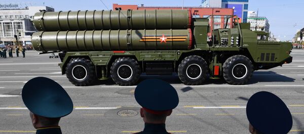 Зенитный ракетный комплекс С-400 Триумф Зенитный ракетный комплекс С-400 Триумф - Sputnik Latvija