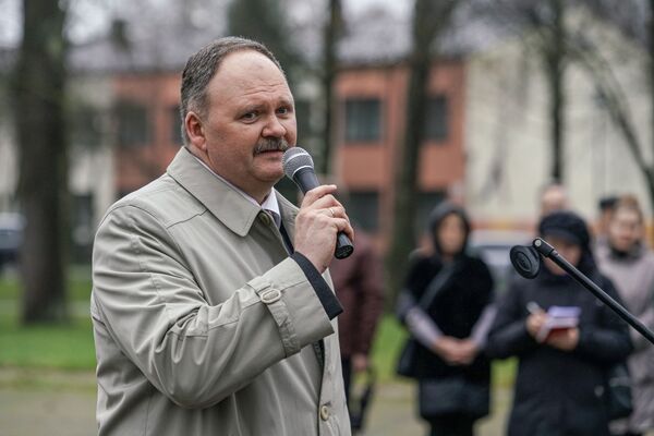 Вечный огонь Даугавпилса снова горит. Снова навсегда - Sputnik Латвия