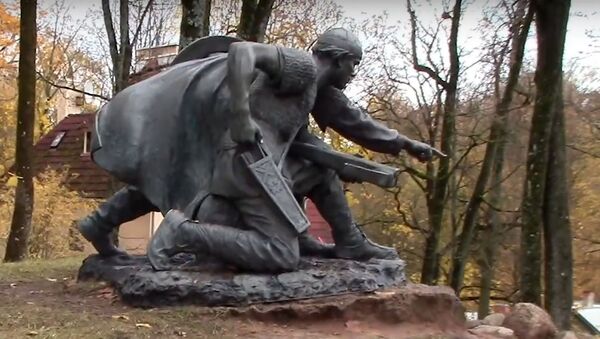 Памятник князю Вячко и старейшине Меэлису, отдавшим свои жизни при обороне Тарту в 1224 году - Sputnik Латвия