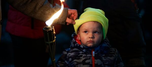 В День Лачплесиса в Риге состоялось факельное шествие - Sputnik Латвия