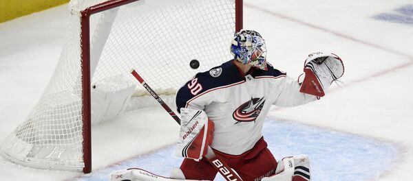 Вратарь Коламбус Блю Джекетс Элвис Мерзликин - Sputnik Латвия