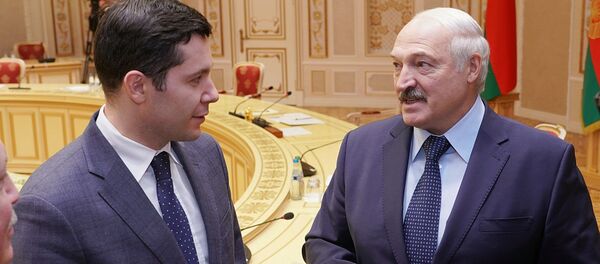 Президент Беларуси Александр Лукашенко и губернатор Калининградской области Антон Алиханов Президент Беларуси Александр Лукашенко и губернатор Калининградской области Антон Алиханов - Sputnik Латвия