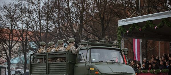 Транспортное средство Министерства обороны Латвии Транспортное средство Министерства обороны Латвии - Sputnik Latvija
