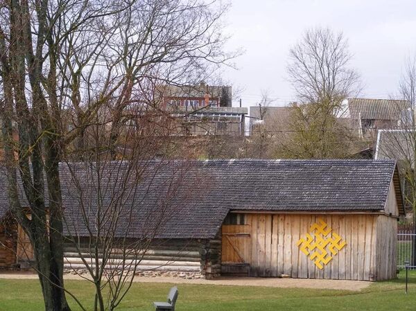 От сосисок до гроба - один шаг. Как в Лудзе решили и языковой, и национальный вопрос - Sputnik Латвия