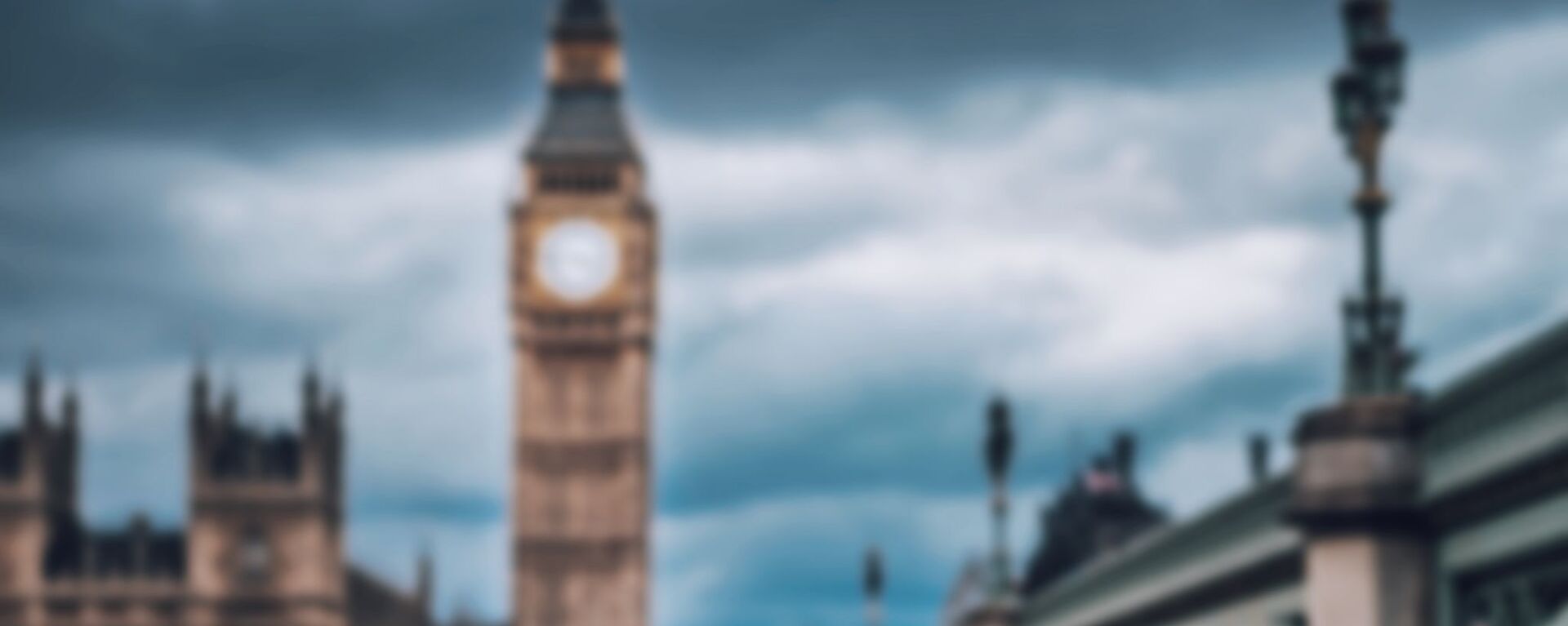 A gull against the background of Big Ben, London - Sputnik Латвия, 1920, 19.08.2024