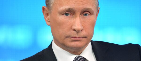 Прямая линия с президентом России Владимиром Путиным Прямая линия с президентом России Владимиром Путиным - Sputnik Latvija