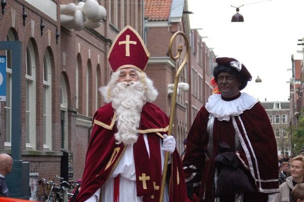 Folkloras personāžs Sinterklāss Beļģijā un Nīderlandē. - Sputnik Latvija