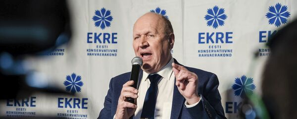 Председатель партии EKRE Март Хельме Председатель партии EKRE Март Хельме - Sputnik Latvija