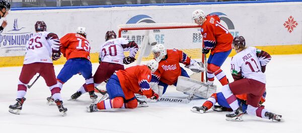 Матч молодежных сборных Латвии и Норвегии по хоккею - Sputnik Латвия