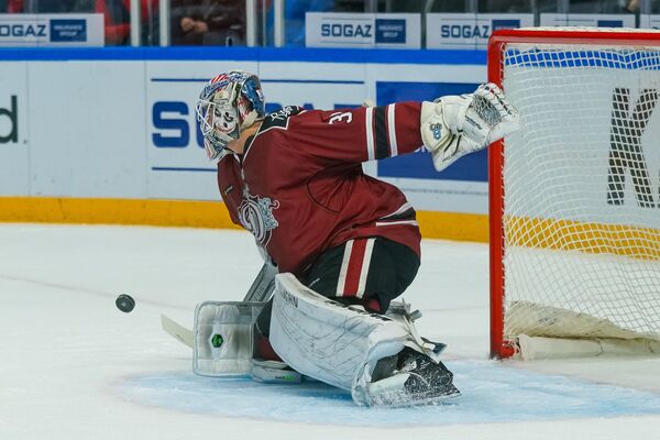 Армейский пулемет Максим не оставил рижскому Динамо шансов - Sputnik Латвия