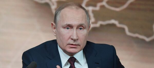 Президент РФ Владимир Путин на большой ежегодной пресс-конференции, 19 декабря 2019 - Sputnik Латвия