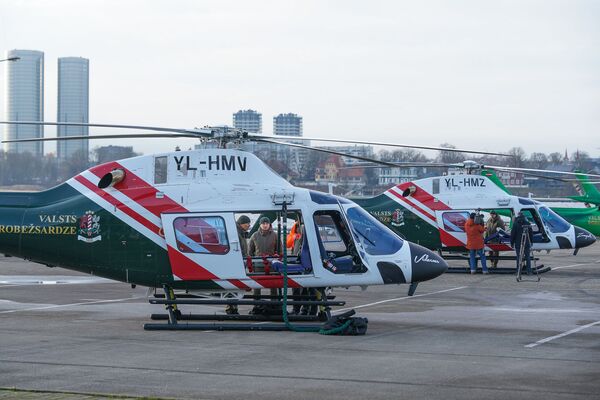 Церемония приемки новых вертолетов AW 119 Kx для нужд погранохраны и МВД - Sputnik Латвия