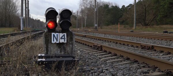 Власти Латвии собственными руками разрушают экономику страны Власти Латвии собственными руками разрушают экономику страны - Sputnik Latvija