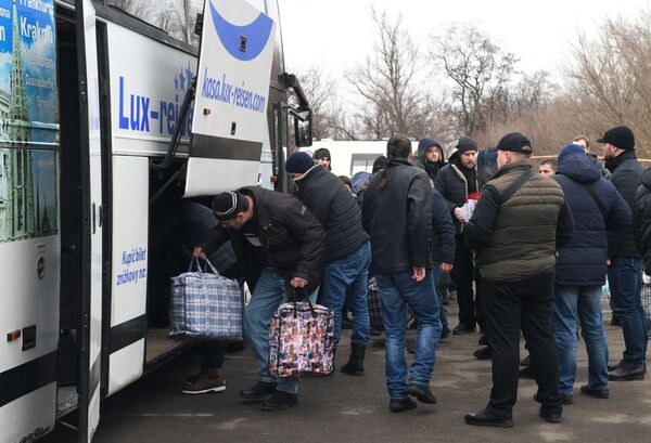 Виктор Скрипник: мы сами просили, чтобы нас расстреляли Виктор Скрипник: мы сами просили, чтобы нас расстреляли - Sputnik Латвия