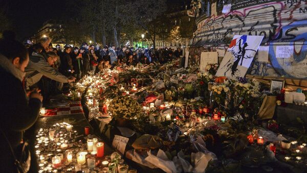 Ситуация в Париже после серии терактов - Sputnik Латвия