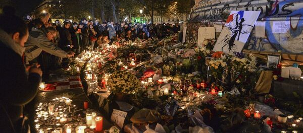 Ситуация в Париже после серии терактов Ситуация в Париже после серии терактов - Sputnik Латвия