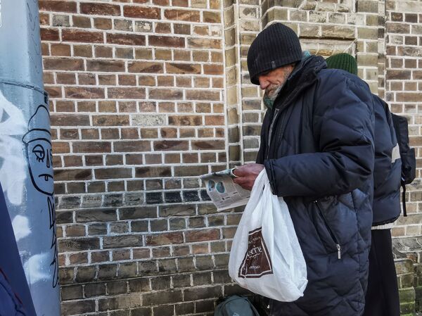 Другая сторона. Почему в Риге не умрешь с голоду, или Путешествие в мир бездомных - Sputnik Латвия