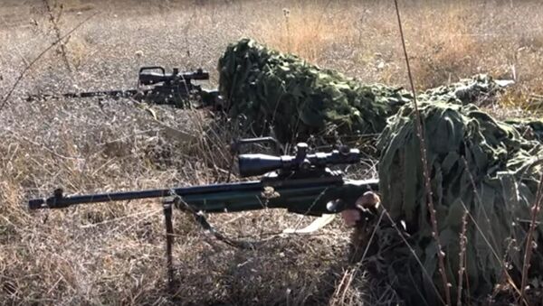 Снайперы ЮВО осваивают скоростную стрельбу - Sputnik Latvija