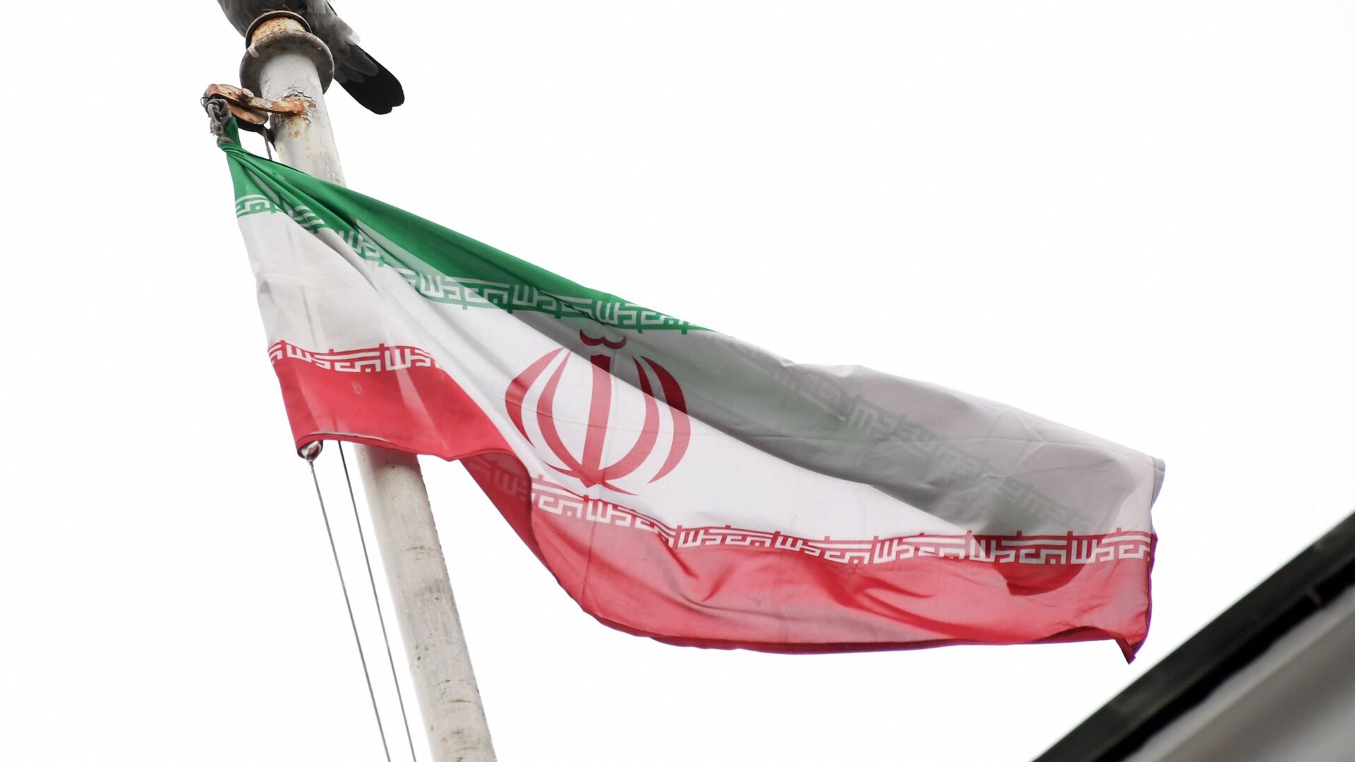 Флаг посольства Исламской Республики Иран. - Sputnik Латвия, 1920, 22.12.2022