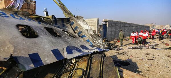 Украинский пассажирский самолет потерпел крушение в Иране Украинский пассажирский самолет потерпел крушение в Иране - Sputnik Latvija