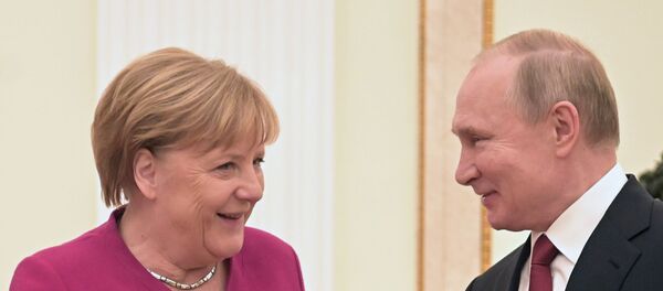 Встреча президента РФ В. Путина с канцлером Германии А. Меркель Встреча президента РФ В. Путина с канцлером Германии А. Меркель - Sputnik Latvija
