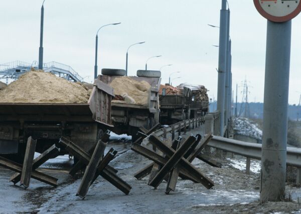 Годовщина баррикад: неделя культа десоветизации Латвии открыта - Sputnik Латвия