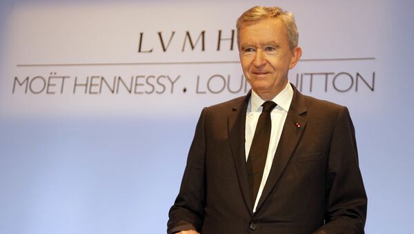Французский бизнесмен, президент группы компаний Louis Vuitton Moet Hennessy Бернар Арно - Sputnik Latvija