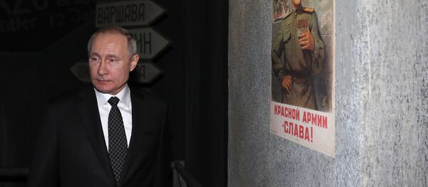 Рабочая поездка президента РФ В. Путина в Санкт-Петербург. Рабочая поездка президента РФ В. Путина в Санкт-Петербург. - Sputnik Latvija