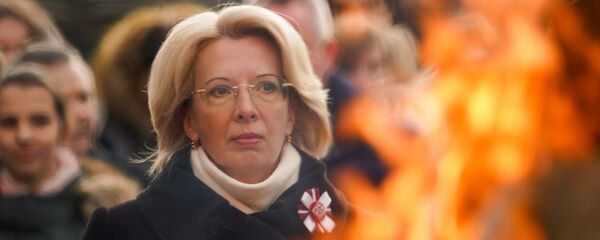 Мероприятие памяти баррикад 1991 года на Домской площади в Риге. Спикер Сейма Инара Мурниеце - Sputnik Латвия