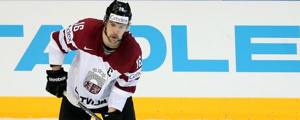 Игрок сборной Латвии Каспарс Даугавиньш. Архивное фото - Sputnik Латвия