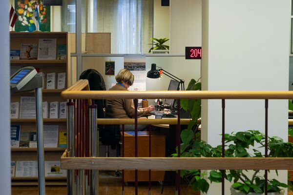 Вы когда ели в последний раз? Социальный лифт в Риге - нижний этаж - Sputnik Латвия