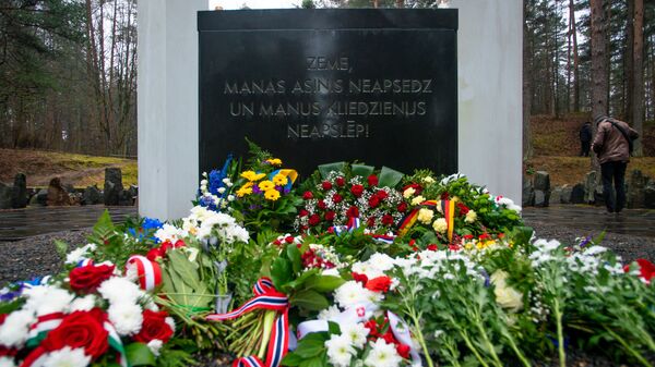 Памятное мероприятие на мемориале Бикерниеки, посвященное Международному дню памяти жертв Холокоста - Sputnik Латвия