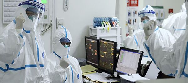 Как в фантастических фильмах: Турция эвакуирует своих людей из Уханя Как в фантастических фильмах: Турция эвакуирует своих людей из Уханя - Sputnik Latvija