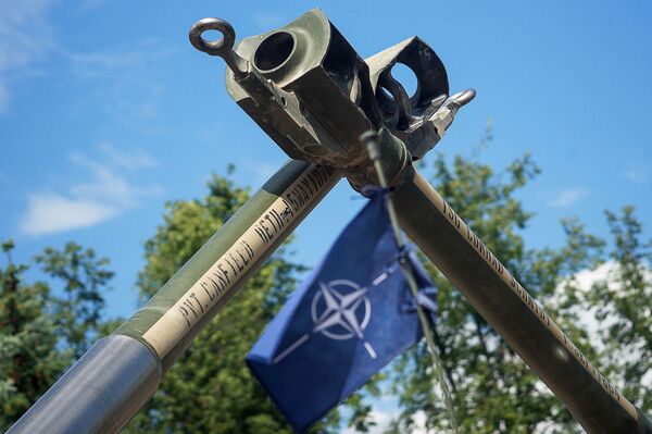 Час икс в Даугавпилсе: что думают о крупнейшем полигоне НАТО в Латгалии политики и жители - Sputnik Латвия