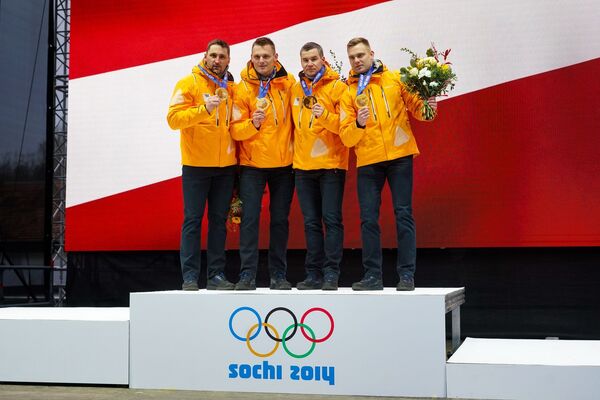 Через шесть лет латвийский экипаж получил олимпийское золото Игр в Сочи Через шесть лет латвийский экипаж получил олимпийское золото Игр в Сочи - Sputnik Латвия