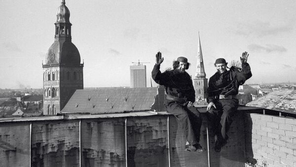 Трубочисты на крыше - Sputnik Латвия