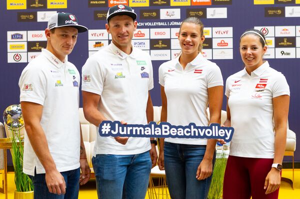 Майори примет этап Мировой серии по пляжному волейболу Майори примет этап Мировой серии по пляжному волейболу - Sputnik Латвия