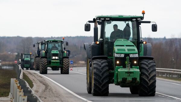 Акция протеста фермеров в Латвии - Sputnik Латвия